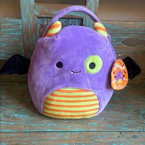NWT Squishmallows 12” Blaze the Bat Plush Halloween Trick or Treat Pail Bag